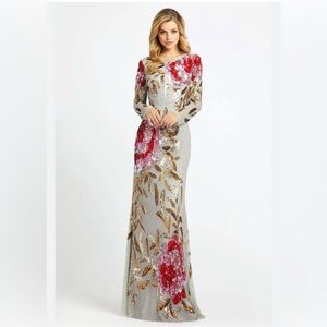 NWT Mac Duggal 4566R Platinum
Floral Sequin Beaded Open Back Sheath Gown 2